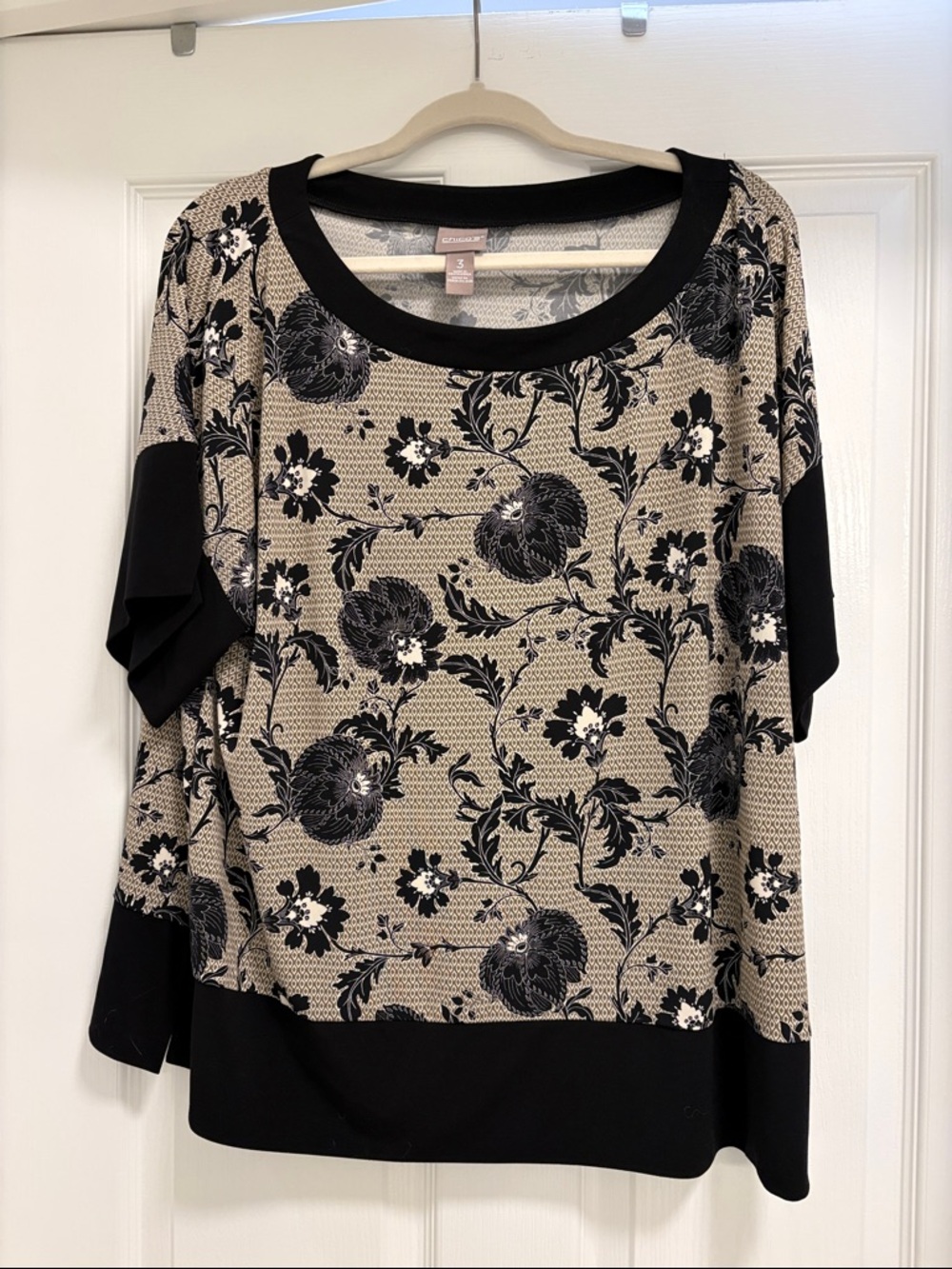 Chico's Black and Cream Floral Scoop Neck Long Sleeve Tee